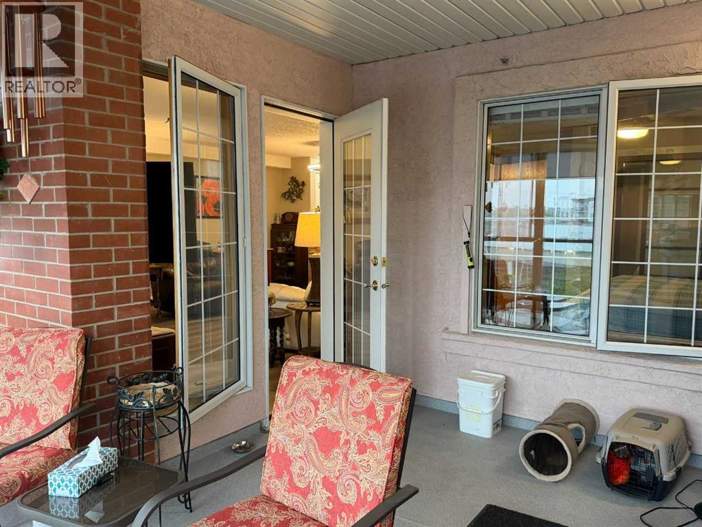 #327 4805 45 Street - 32