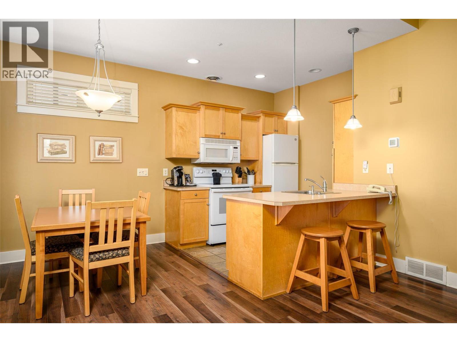 #47 251 Predator Ridge Drive - 19