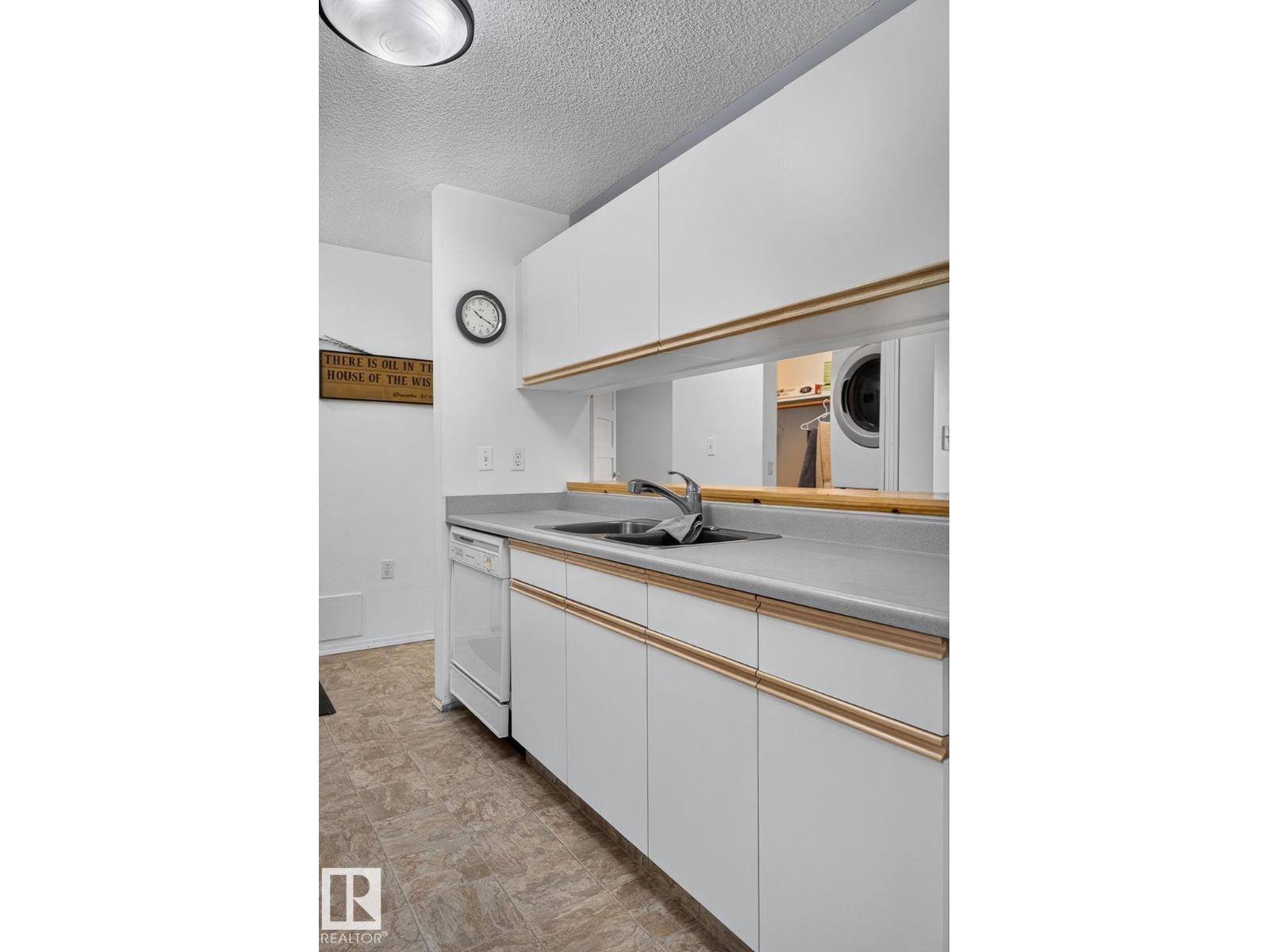 #414 10636 120 ST NW - 13