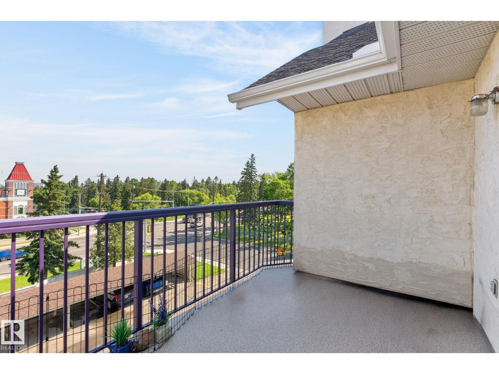 #414 10636 120 ST NW - 22