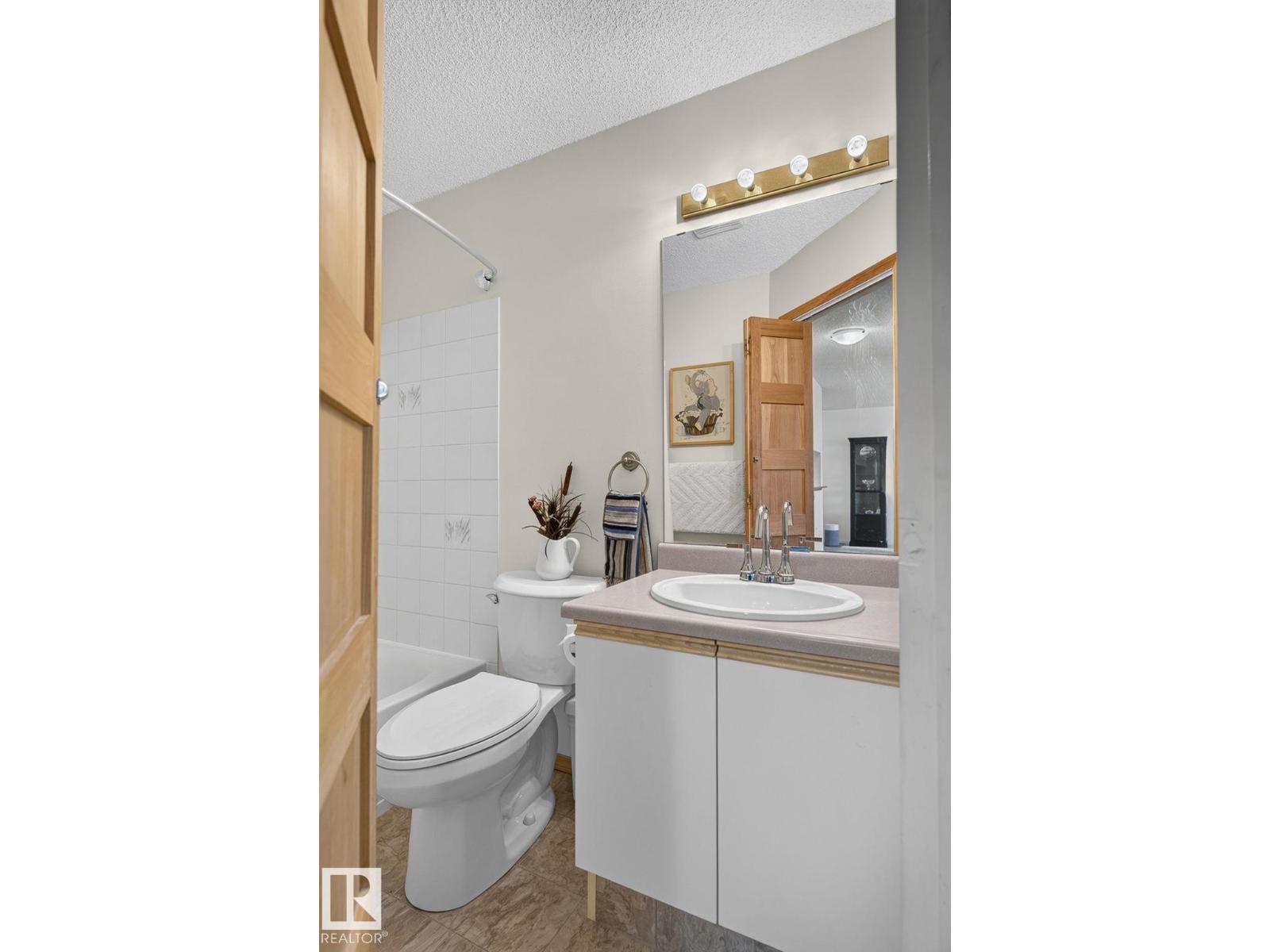#414 10636 120 ST NW - 27
