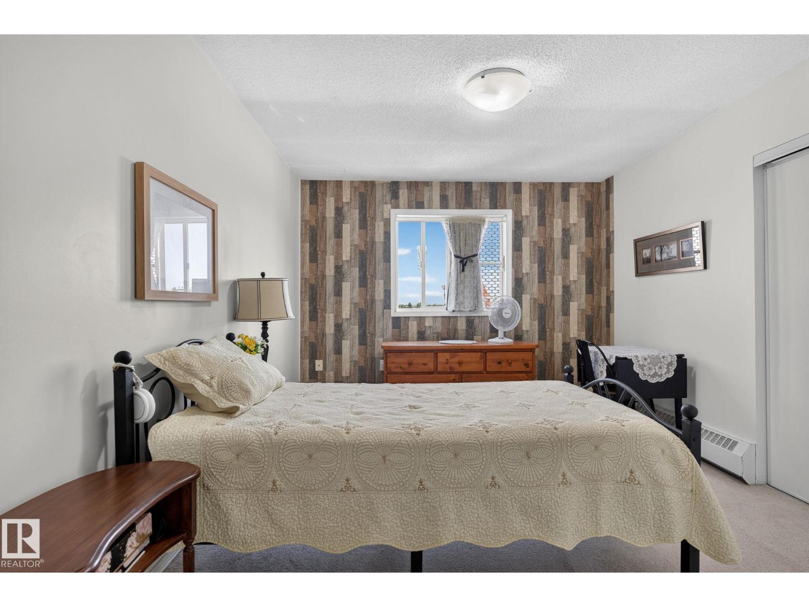 #414 10636 120 ST NW - 34