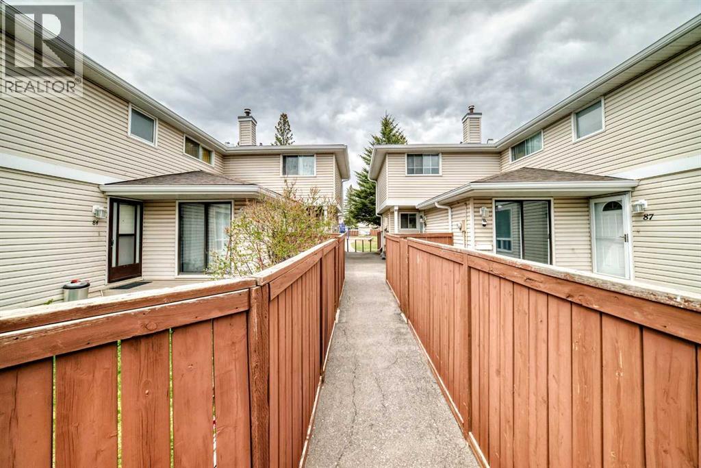 #86 1155 Falconridge Drive NE - 43