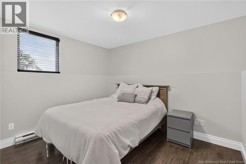 93 Jeannette - 25