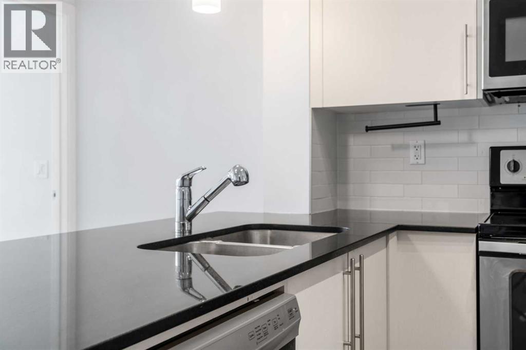 #4311 5305 32 Avenue SW - 10