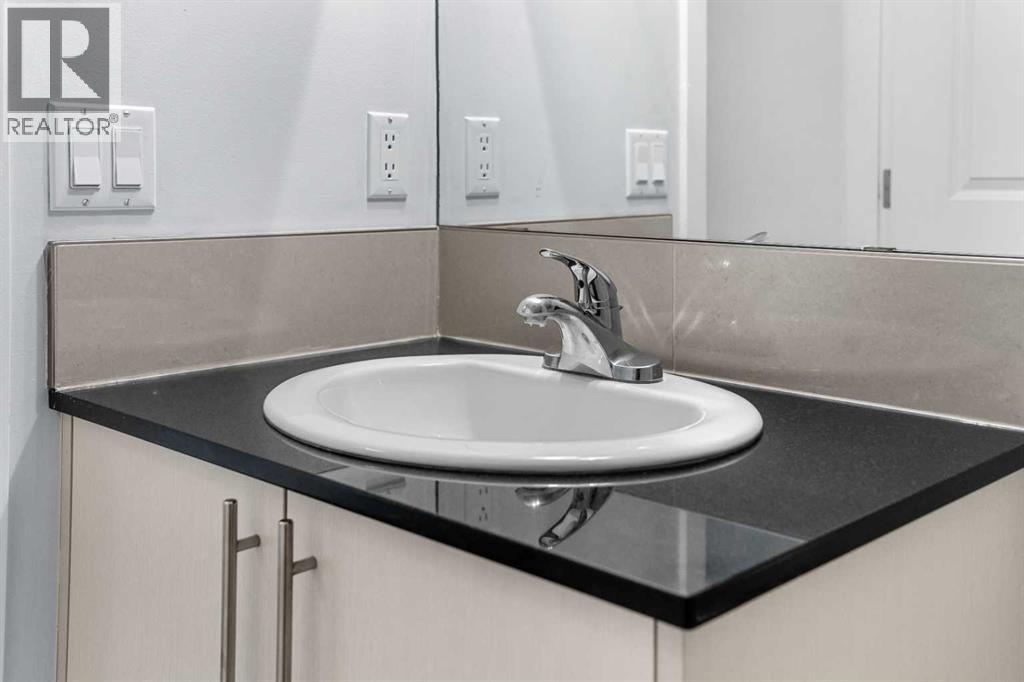 #4311 5305 32 Avenue SW - 21