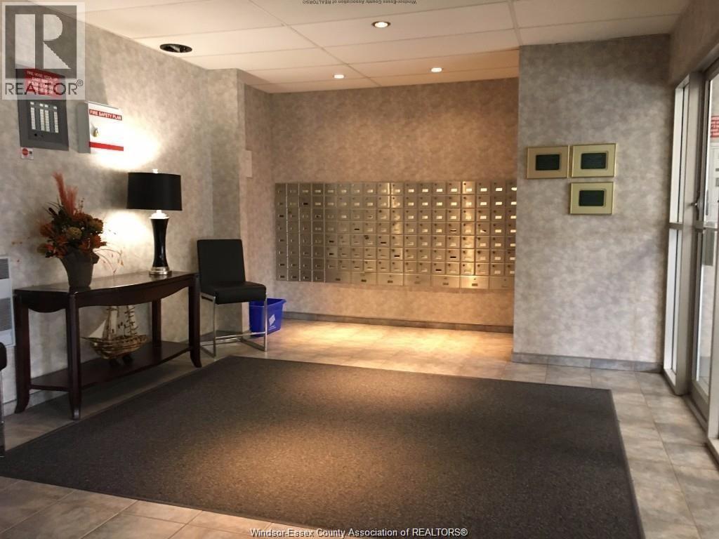 8591 RIVERSIDE DRIVE East Unit# 306, Windsor — photo 2
