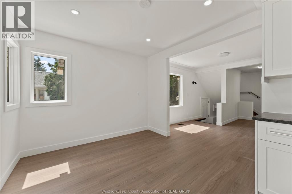 6045 Wyandotte STREET East - 13