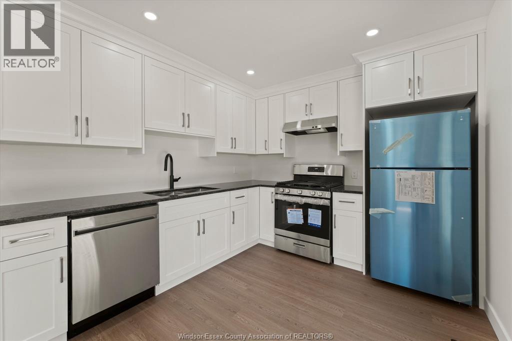 6045 Wyandotte STREET East - 16