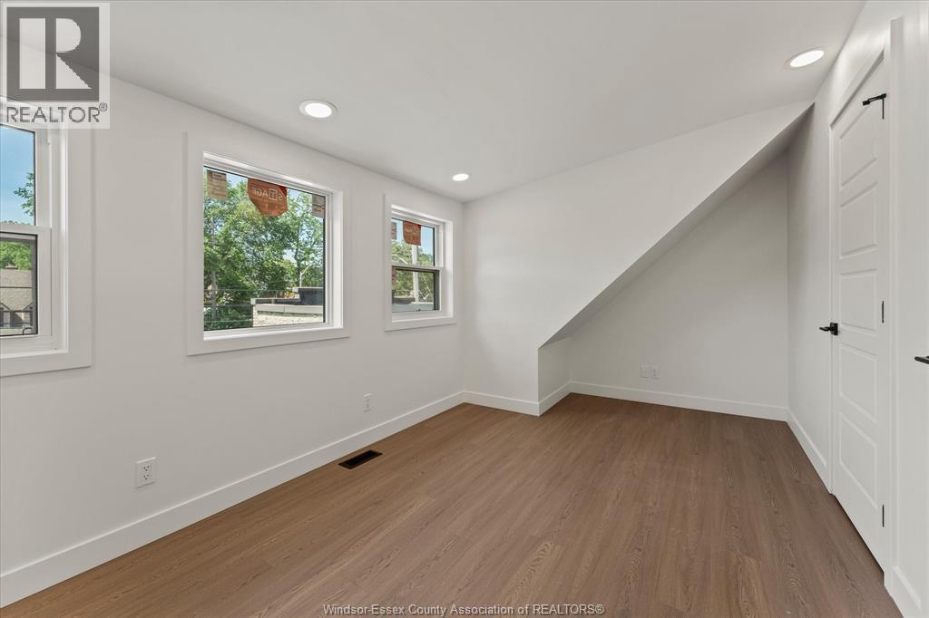 6045 Wyandotte STREET East - 18