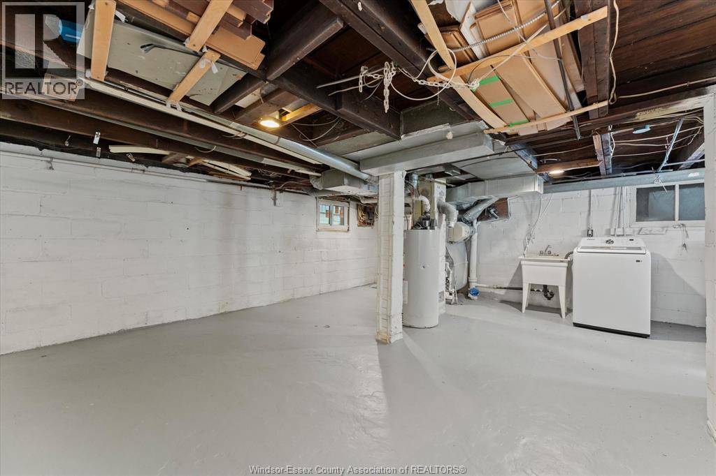 6045 Wyandotte STREET East - 24