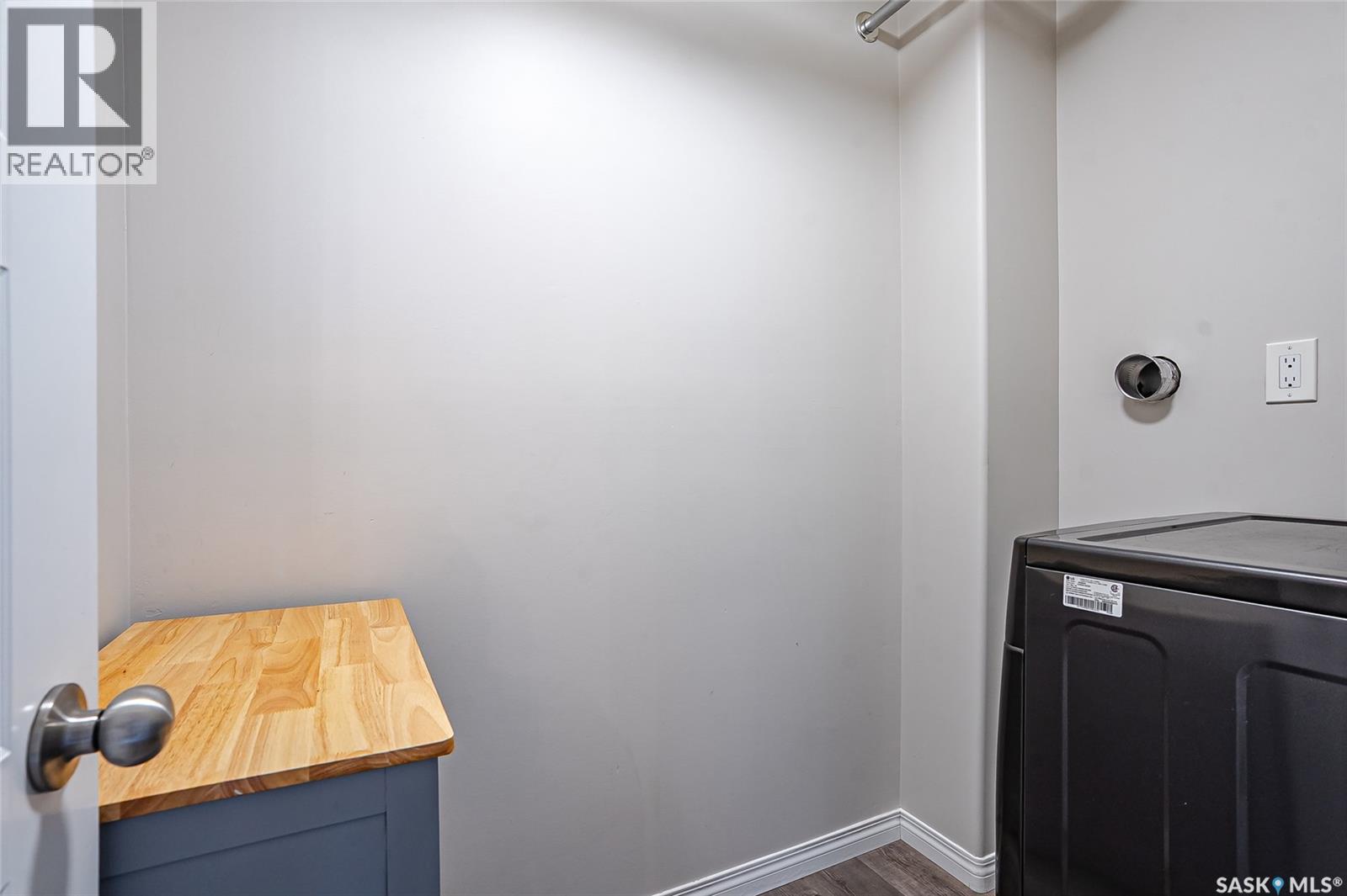 #50 15 Assiniboine DRIVE - 10
