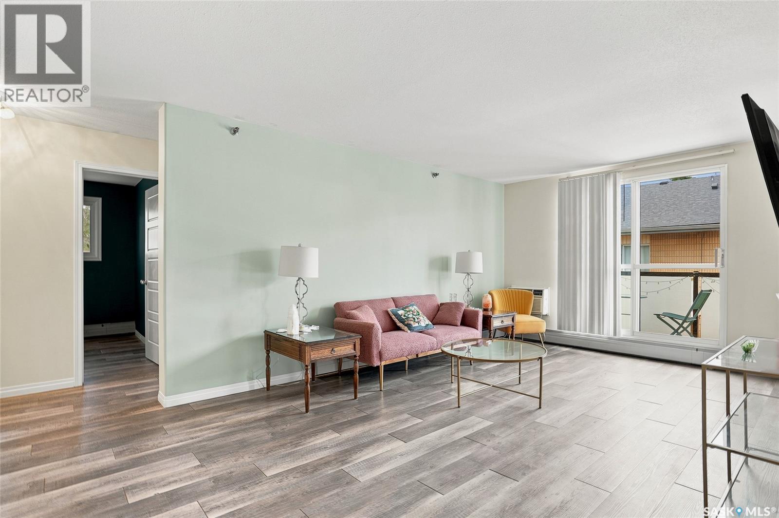 #50 15 Assiniboine DRIVE - 22