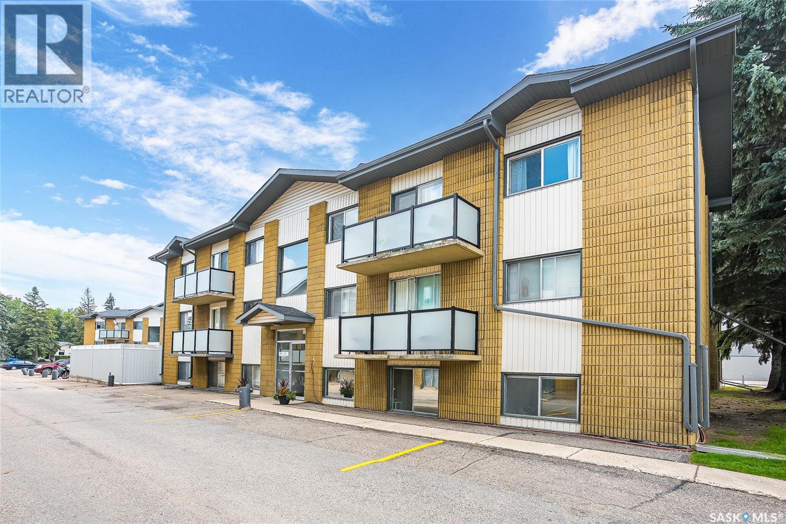 #50 15 Assiniboine DRIVE - 5