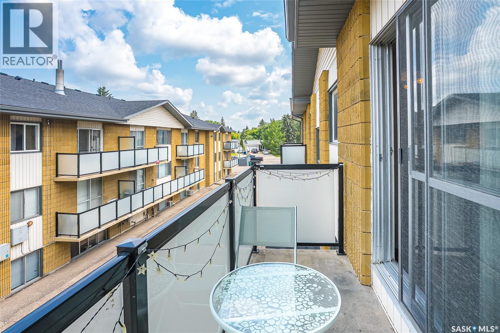 #50 15 Assiniboine DRIVE - 8