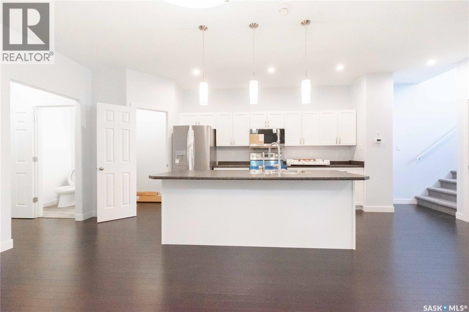 1337 Montague STREET - 11