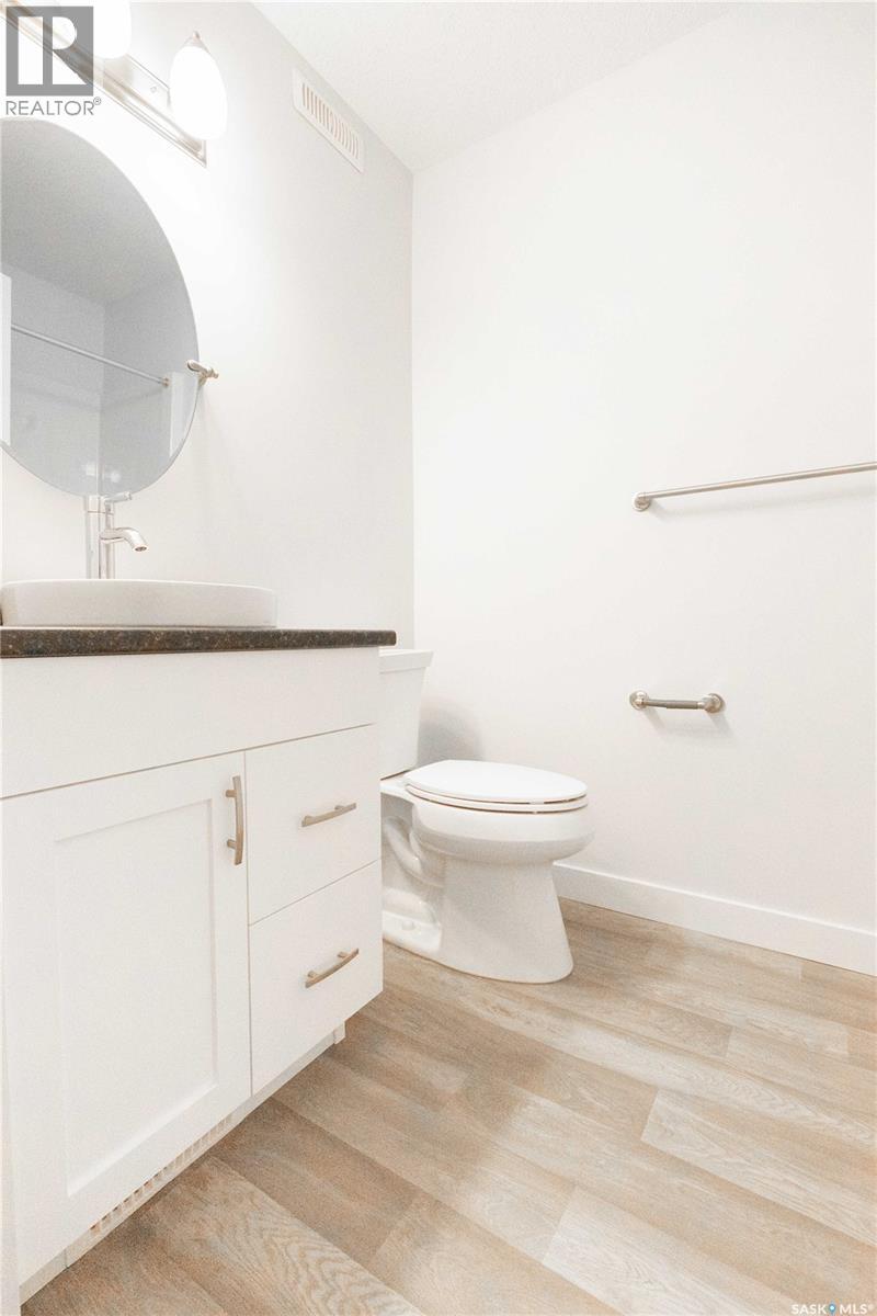 1337 Montague STREET - 26