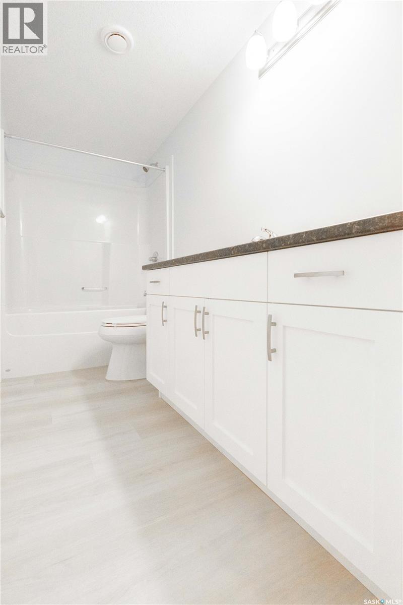 1337 Montague STREET - 35