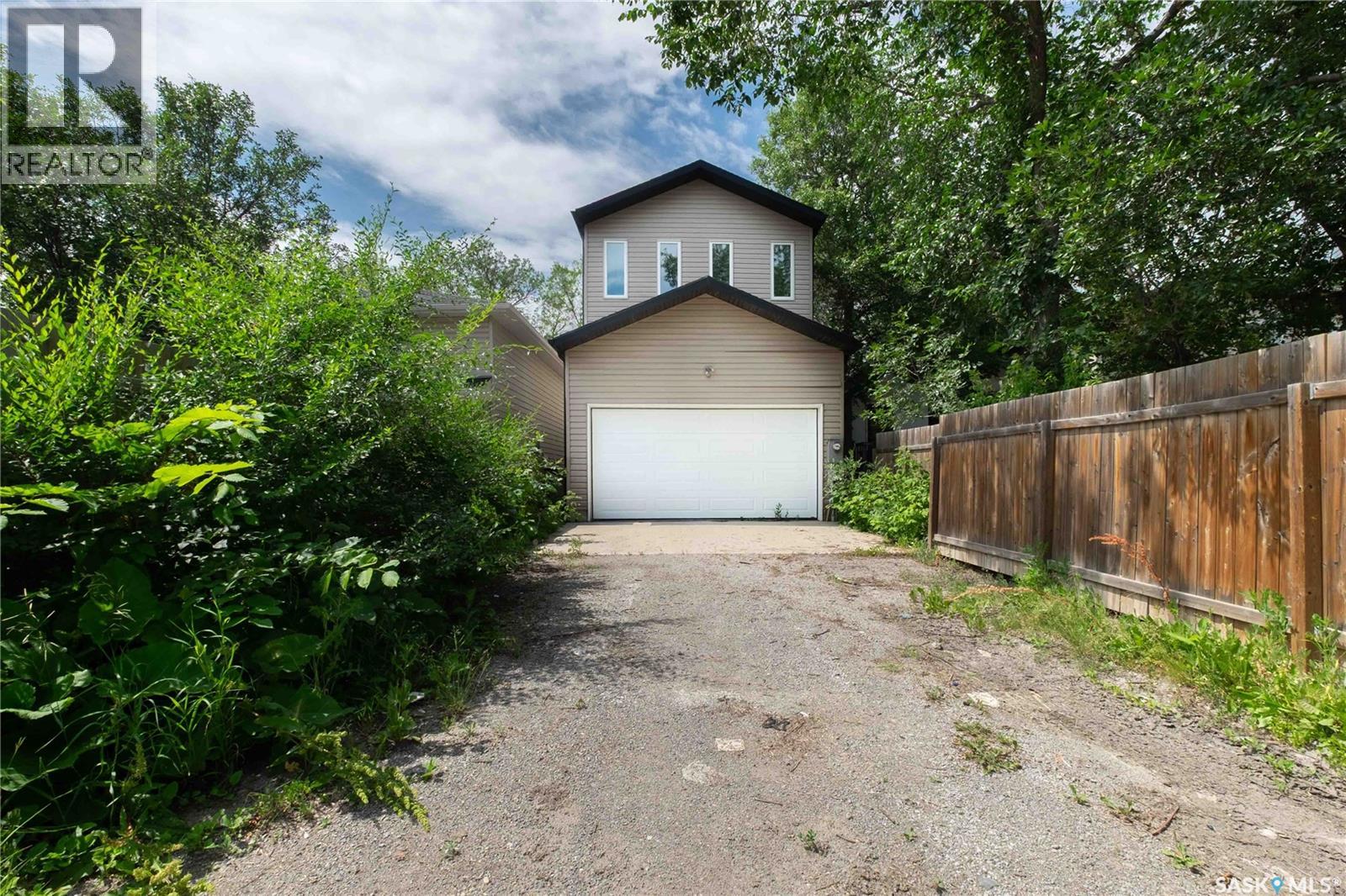 1337 Montague STREET - Image 4