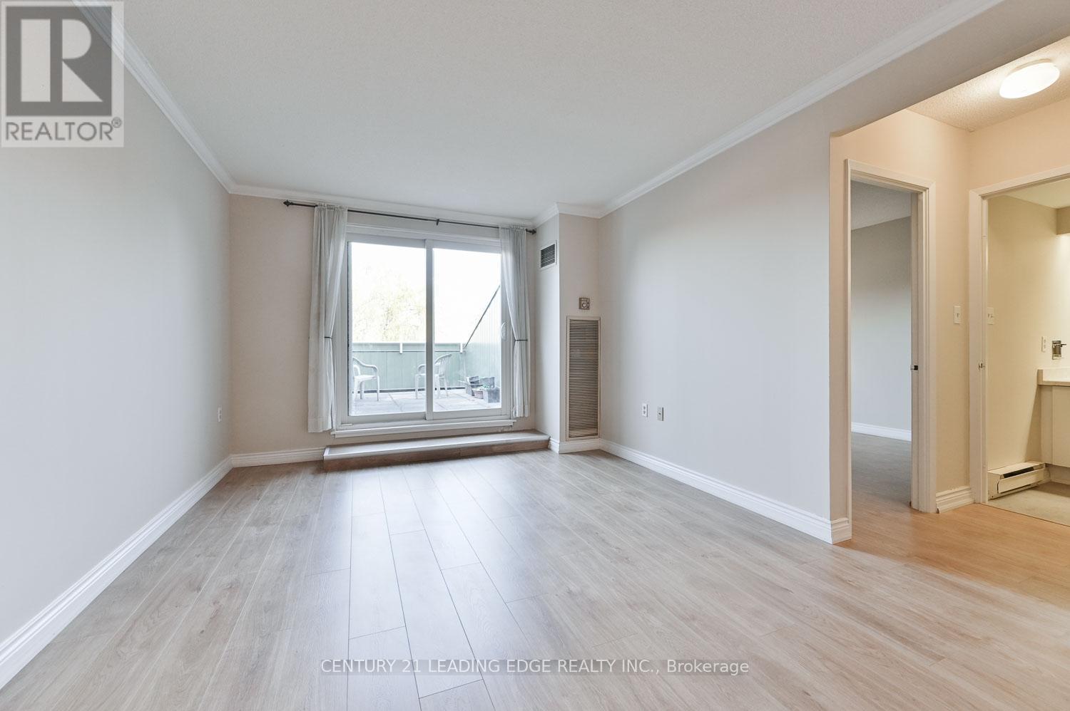 #PH2 100 ANNA RUSSELL WAY - 11