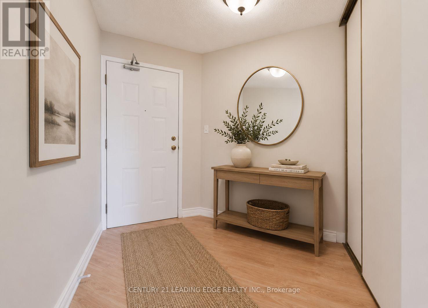 #PH2 100 ANNA RUSSELL WAY - 4