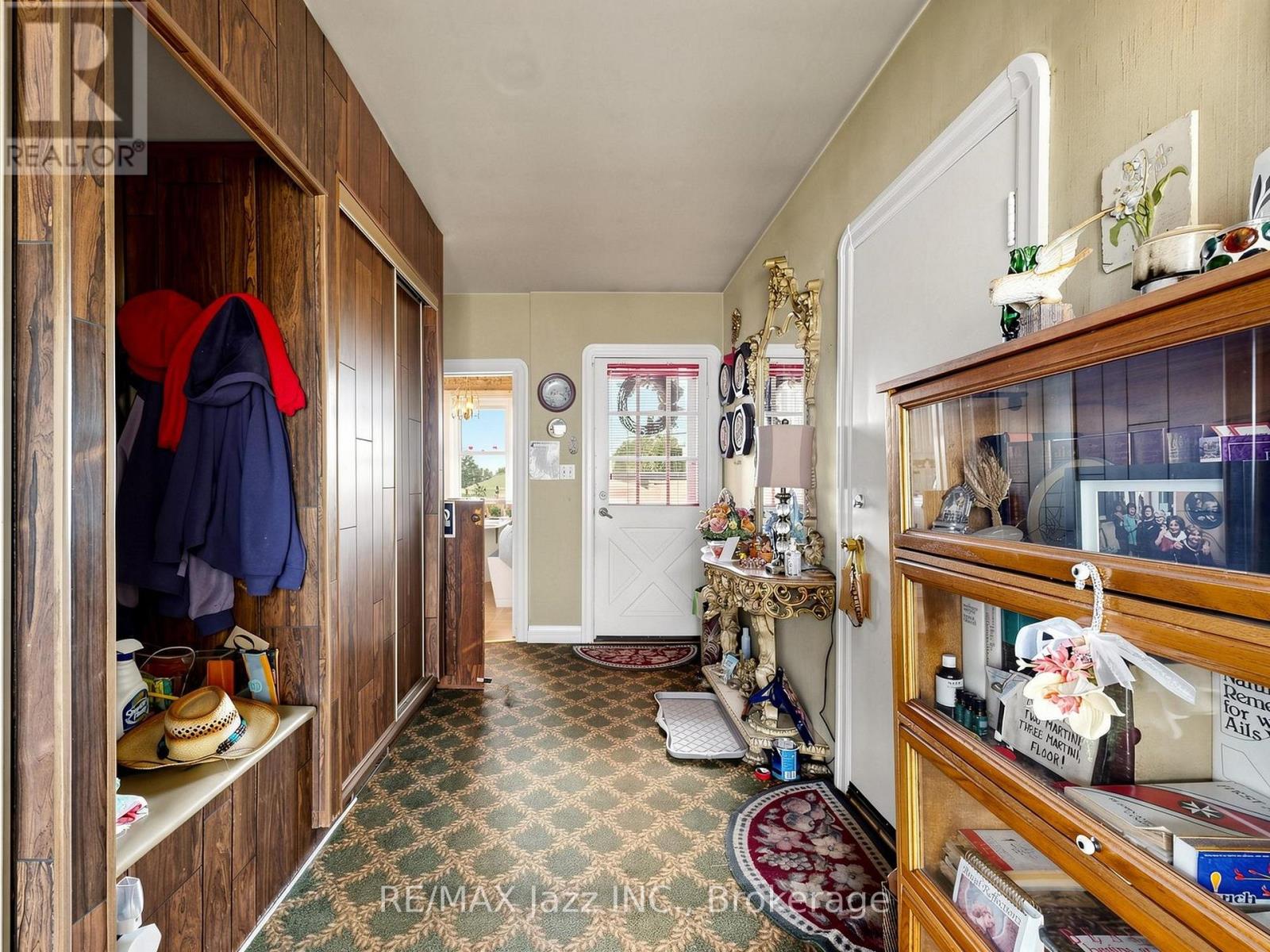 83 STEVENSON ROAD N - 30