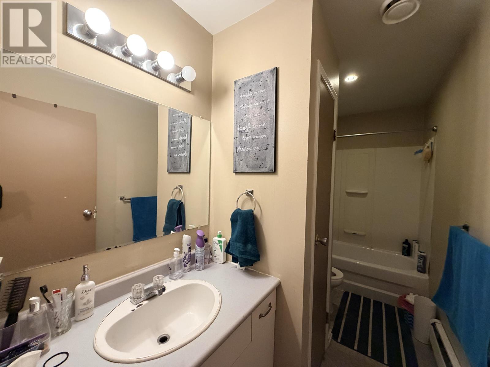 637 FIFTH AVENUE SOUTH - 37