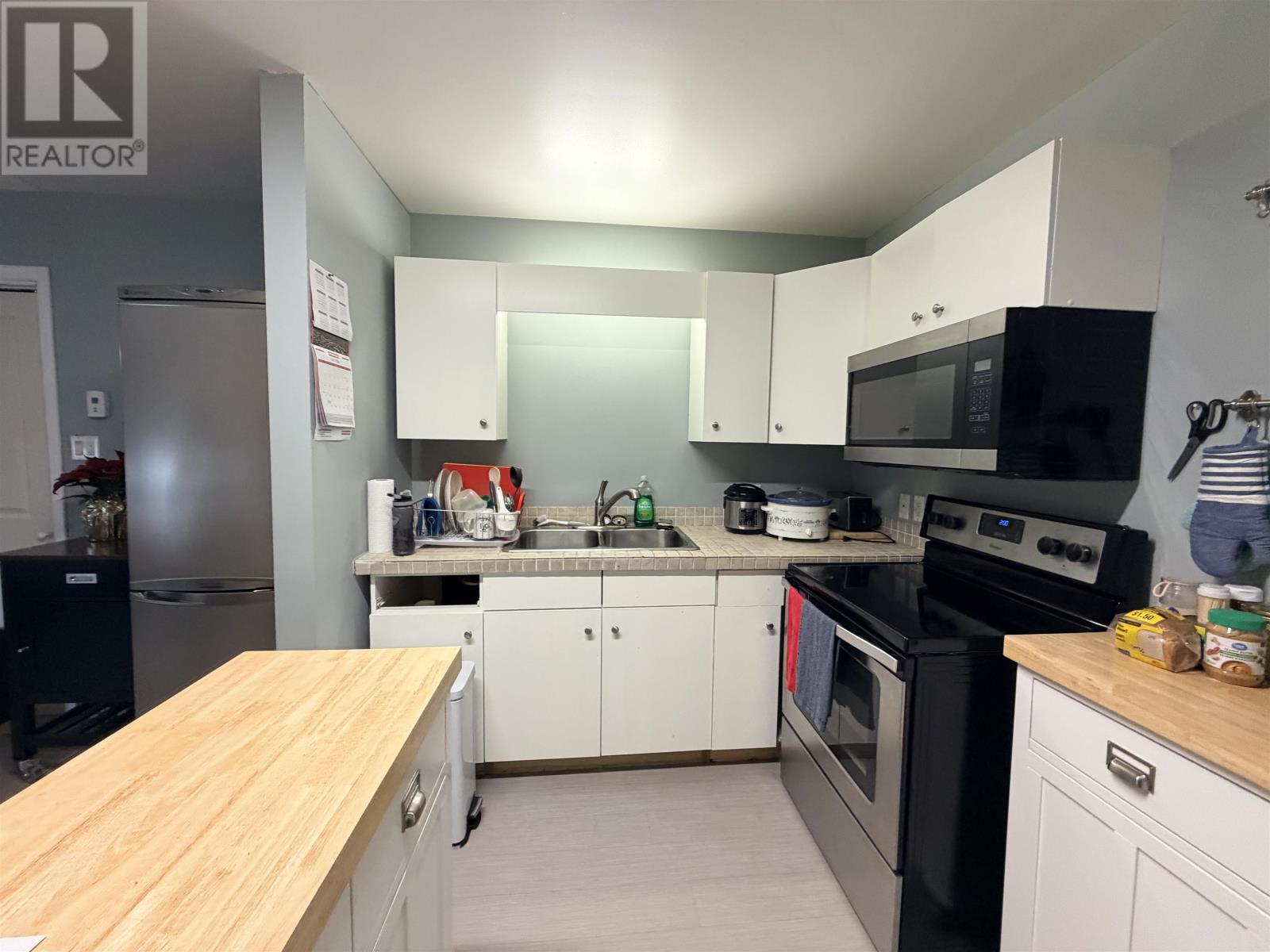 637 FIFTH AVENUE SOUTH - 9