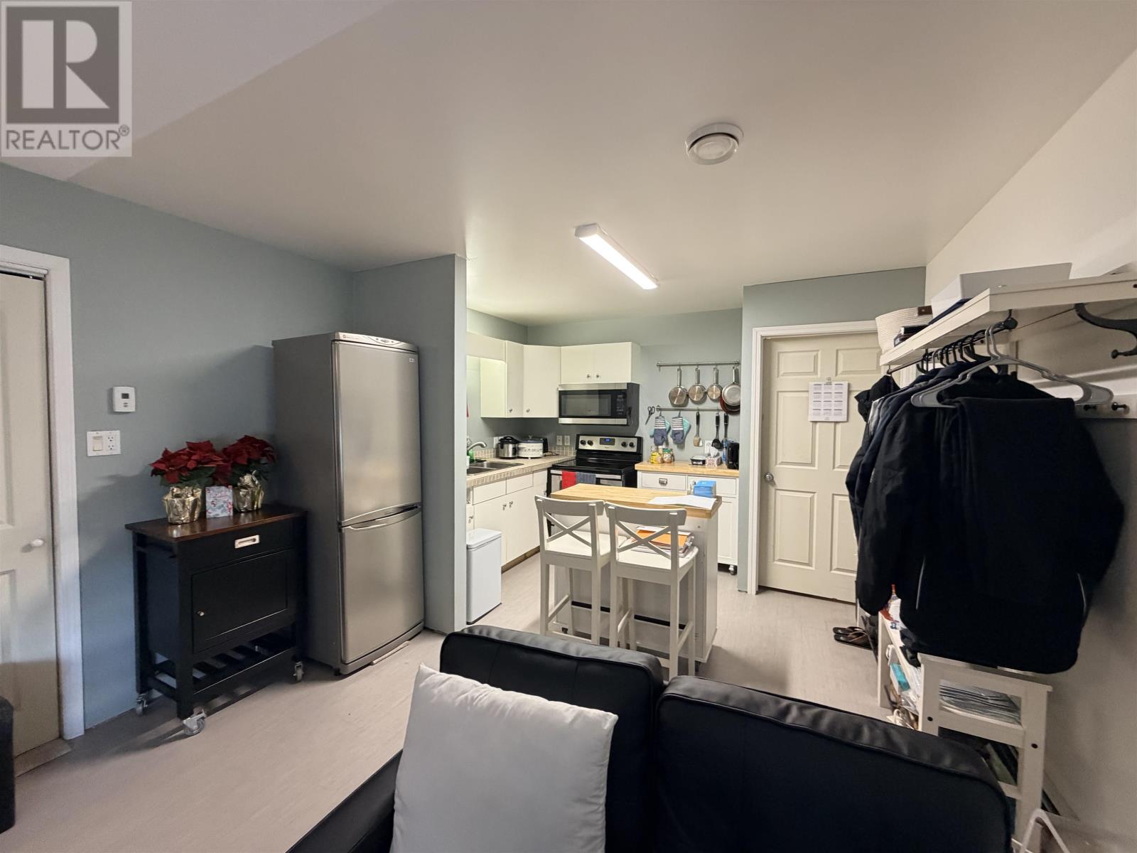 637 FIFTH AVENUE SOUTH - 8