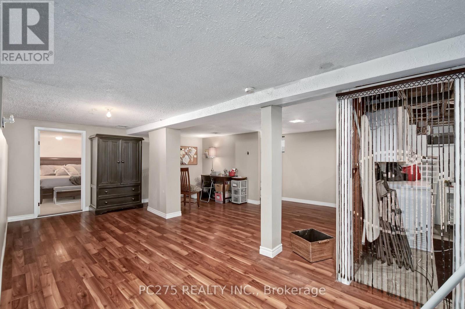 77 ELM STREET - 26