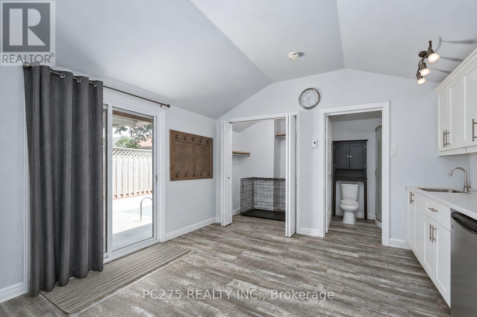 77 ELM STREET - 28
