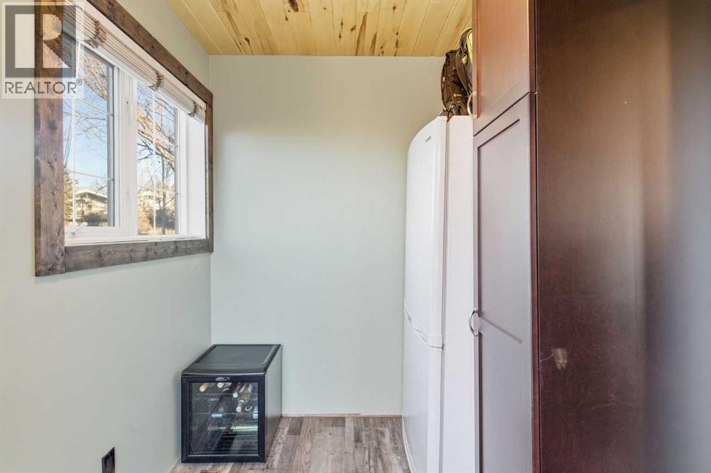 619 Lakeside Drive - 24