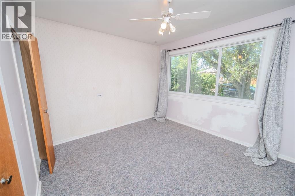 4241 41 Avenue - 7
