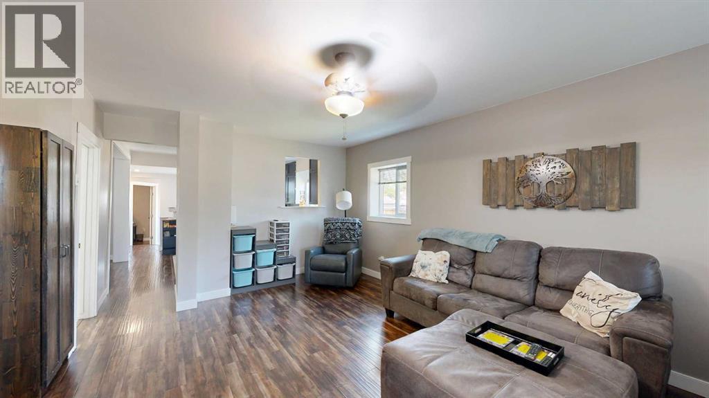 Listing photo – 4820 46 Street, Stettler