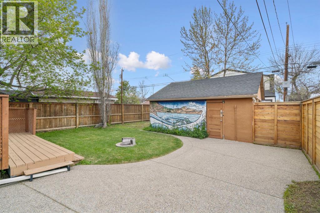 1404 18 Avenue NW - 9
