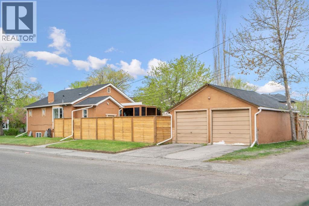 1404 18 Avenue NW - 6