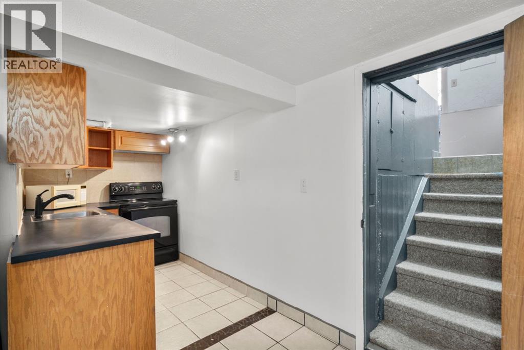 1404 18 Avenue NW - 26