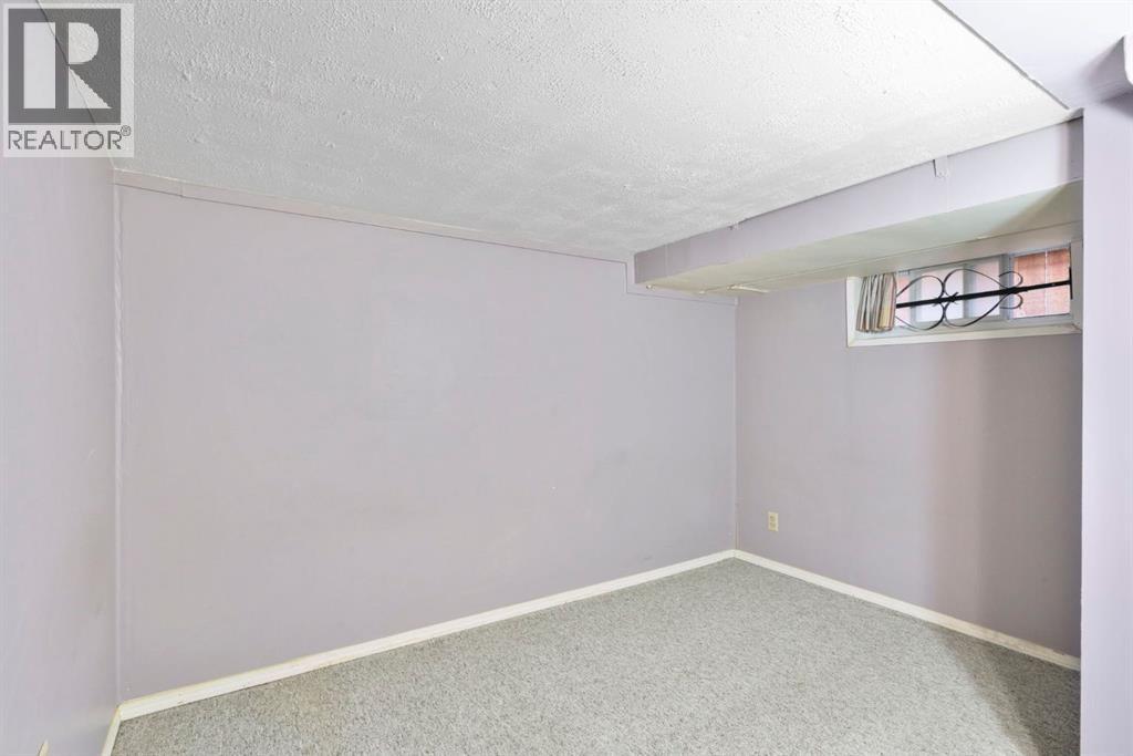 1404 18 Avenue NW - 38