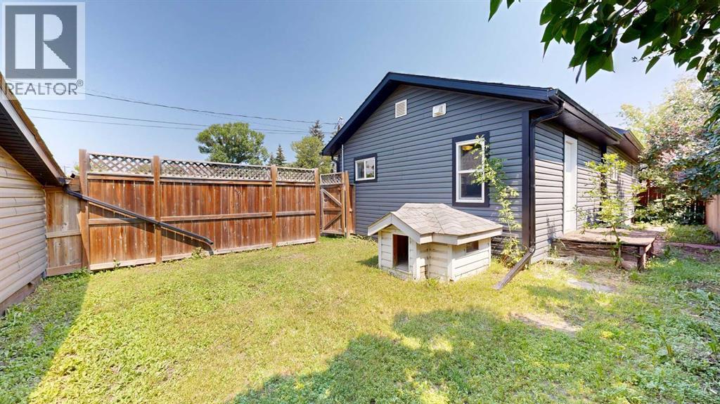 Listing photo – 4820 46 Street, Stettler