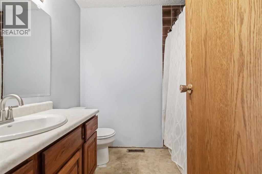 125 Oaks Crescent - 14