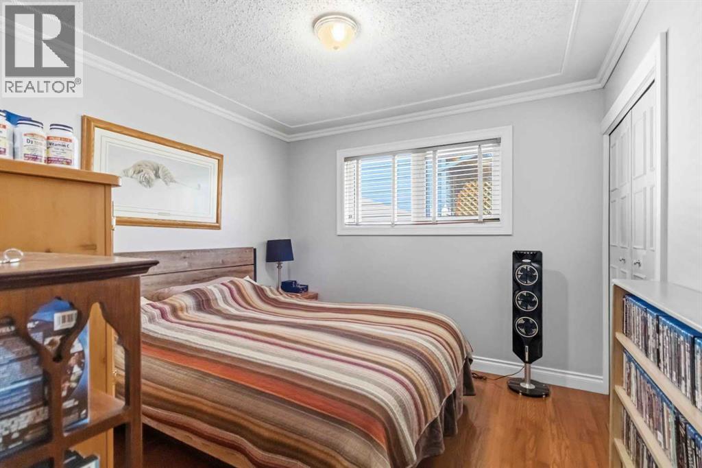 125 Oaks Crescent - 15