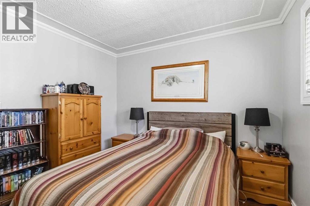 125 Oaks Crescent - 16