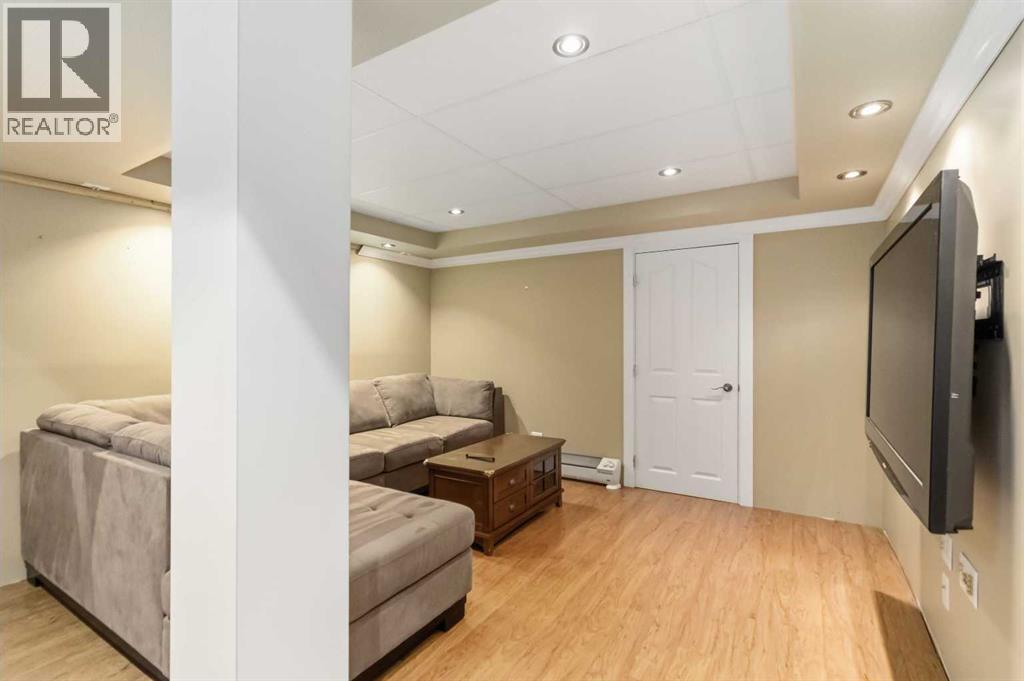 125 Oaks Crescent - 19