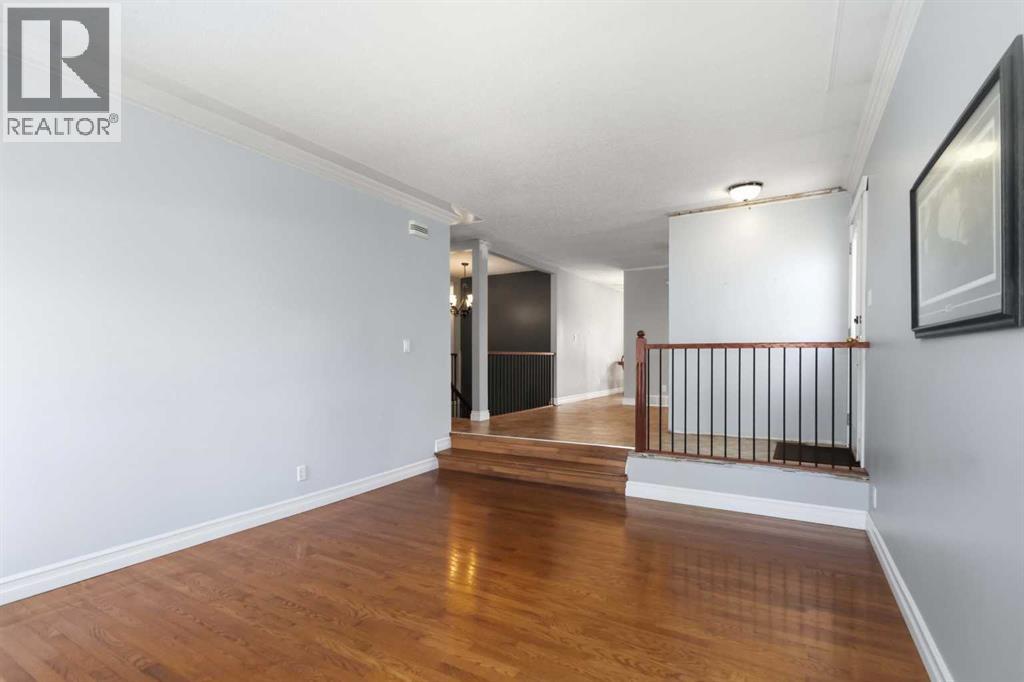 125 Oaks Crescent - 5