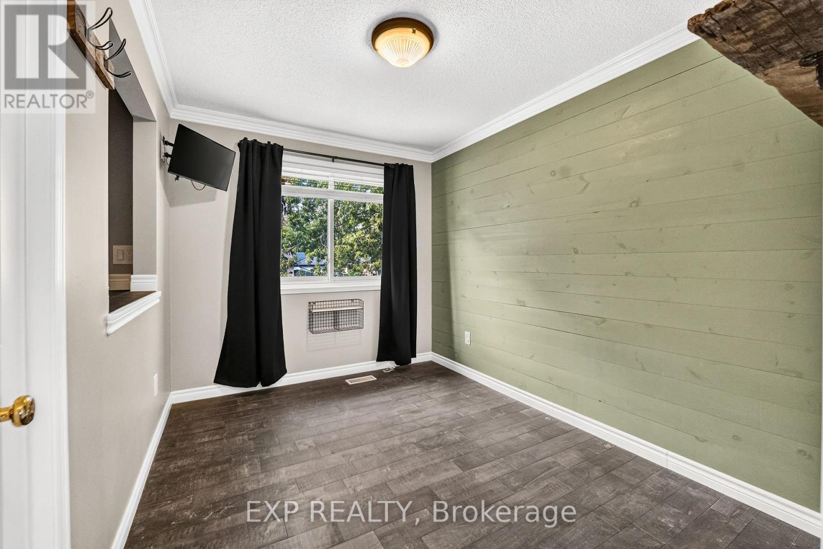 3209 YOUNG AVENUE - 11