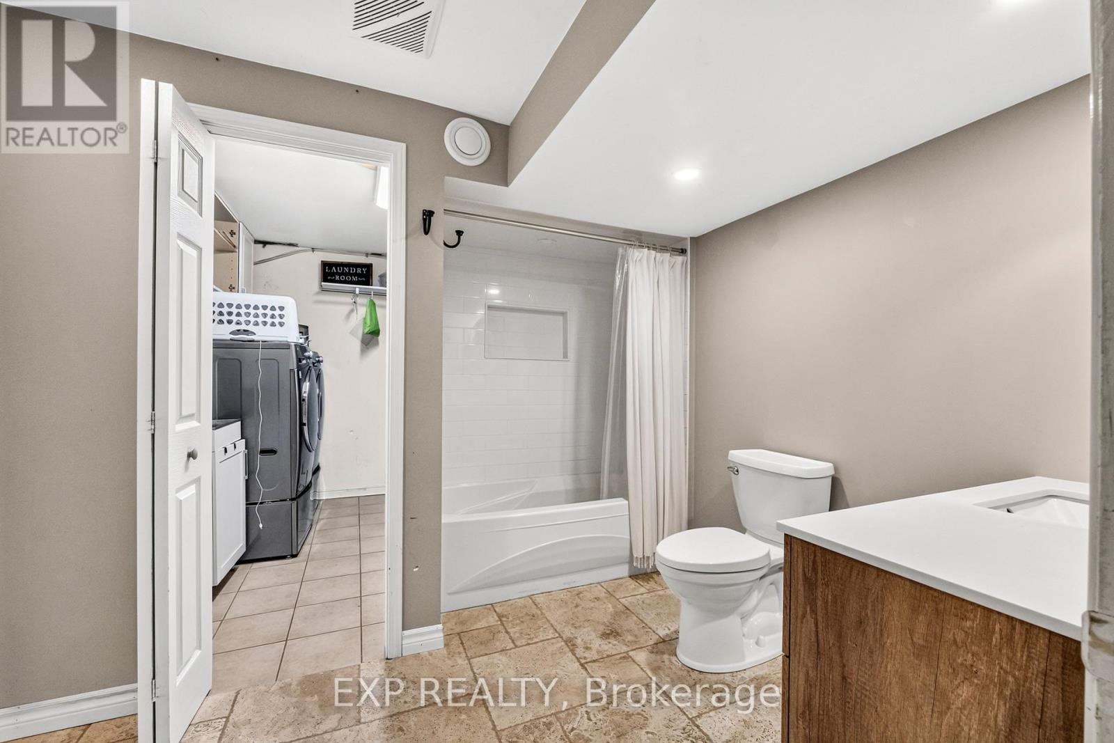 3209 YOUNG AVENUE - 17