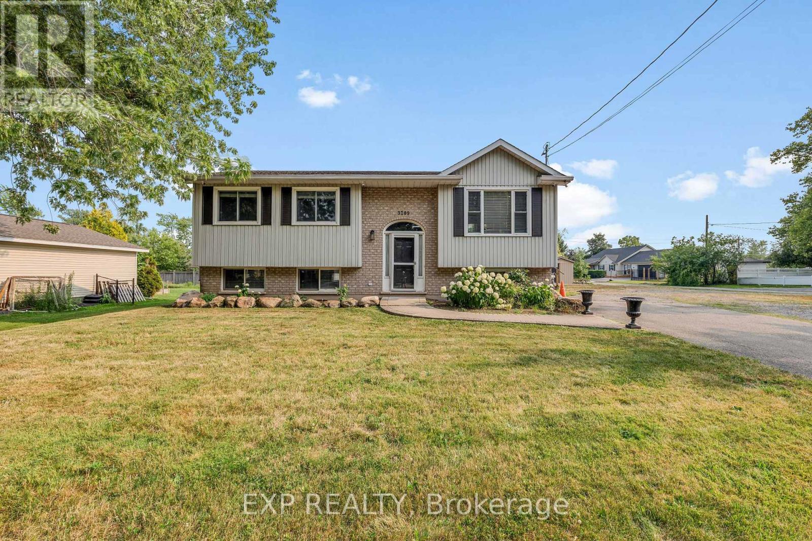 3209 YOUNG AVENUE - 2