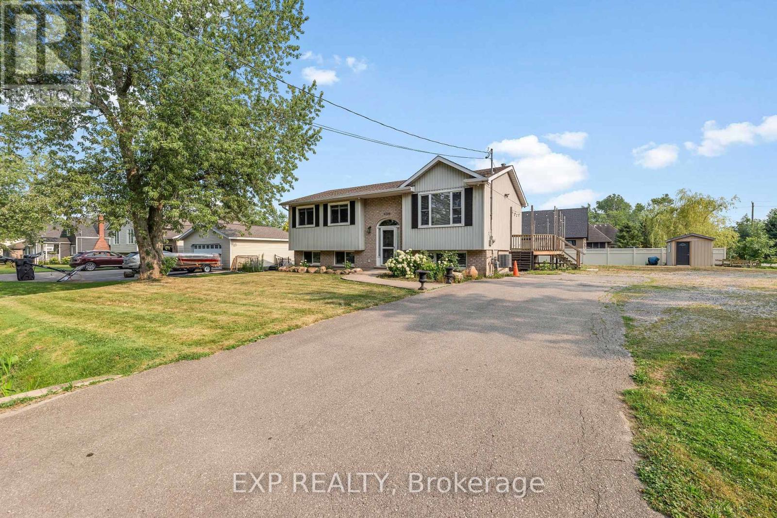 3209 YOUNG AVENUE - 23