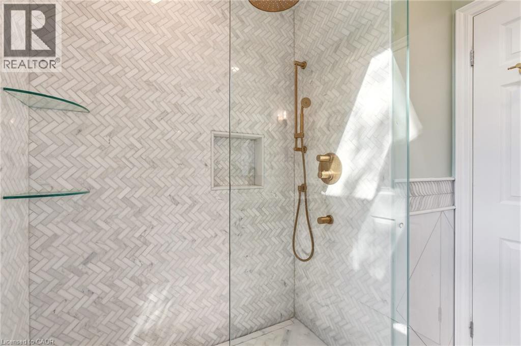 600 DEBORAH Crescent - 13