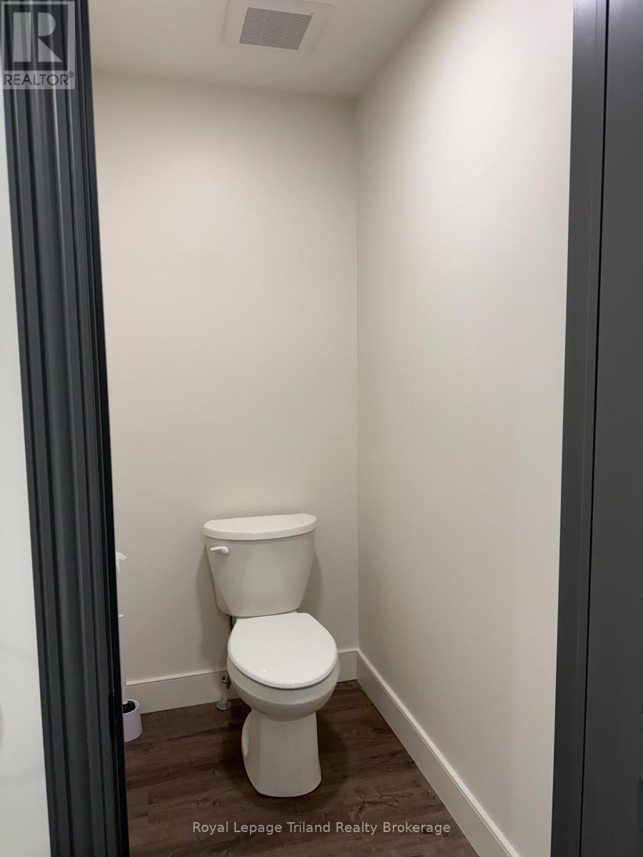 75 TRAILVIEW DRIVE - 15
